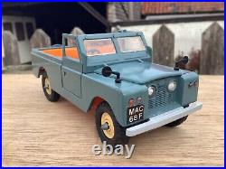 1/32 scale 1960's Britains 9676 All purpose Land Rover Series 2 LWB