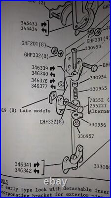 Front left door hinge sup. Land Rover 88 Series 2 (346339-346376)