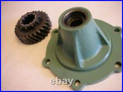 LAND ROVER SERIES 2 2A 3 GEARBOX REAR COVER & MAINSHAFT BEARING HOUSING and GEAR