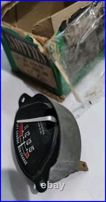 Land Rover Series 2A Voltmeter gauge instrument cluster