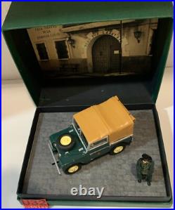 Slot Car The Train Palace PT-001 Land Rover Series 1 Civil Guard Ltd. Edition Slot Car The Train Palace PT-001 Land Rover Series 1 Civil Guard Ltd. Edition