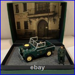 Slot Car The Train Palace PT-001 Land Rover Series 1 Civil Guard Ltd. Edition Slot Car The Train Palace PT-001 Land Rover Series 1 Civil Guard Ltd. Edition